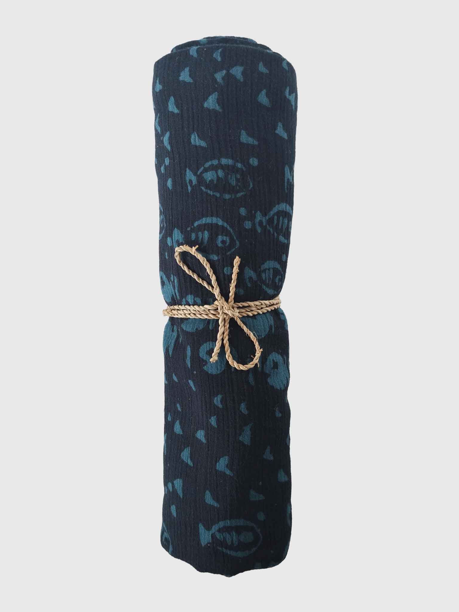 PAREO COTTON CRINKLE BATIK FISHES BLACK/PETROL